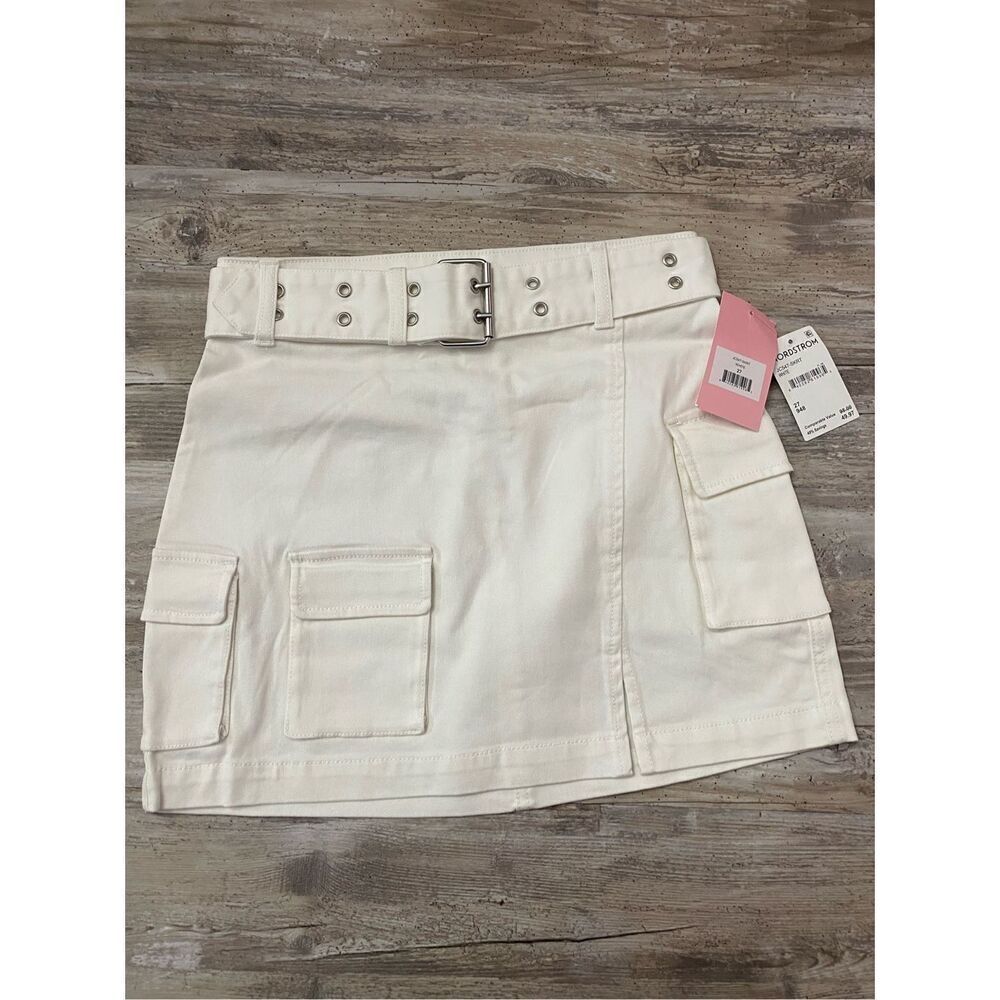 Juicy Couture White Mini Skirt Belt & Cargo Pockets Women’s Sz 27 Waist
